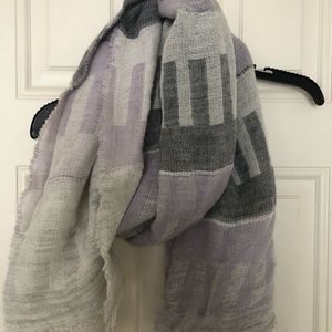 Purple and gray blanket scarf